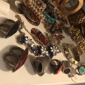 Lot of random jewelry